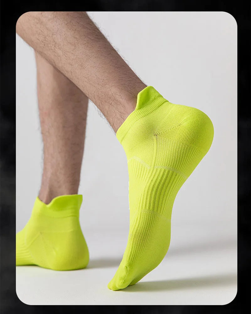 Chaussettes de sport pour homme/femme, fines et respirantes, idéales pour le marathon, le fitness et l'athlétisme. Absorbantes et antidérapantes, elles sont courtes et basses.