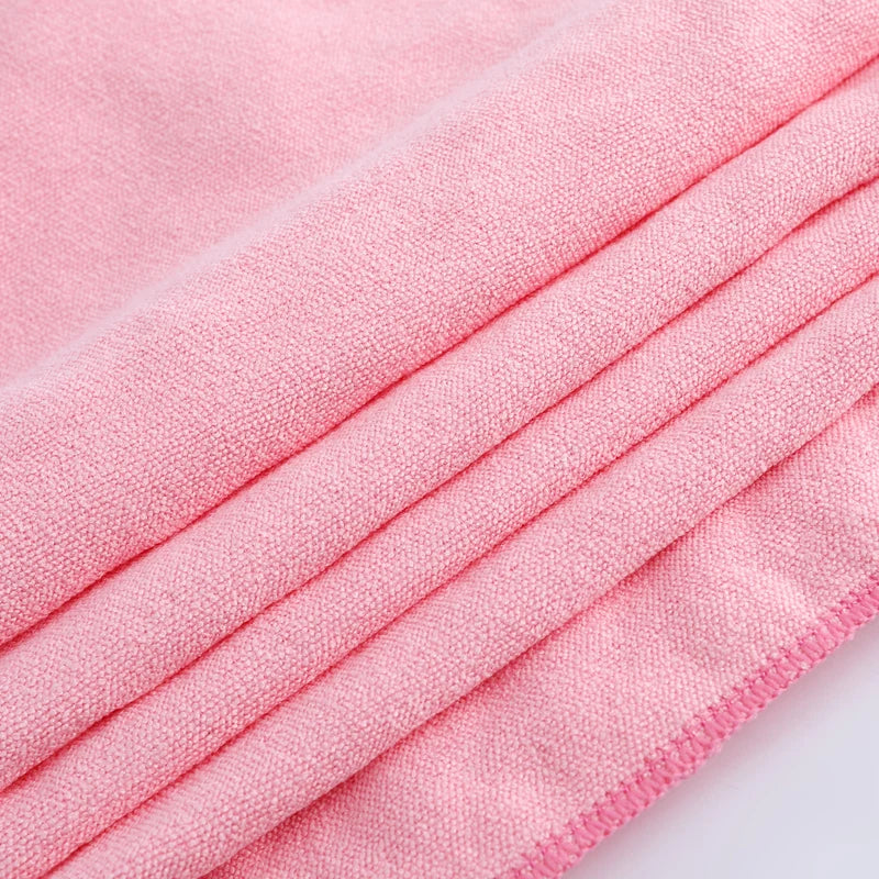 Serviettes de yoga, serviettes pour tapis de yoga chaud et épicé. Dotées de points d'adhérence pour absorber la transpiration et éviter de glisser, elles conviennent au yoga chaud et épicé.