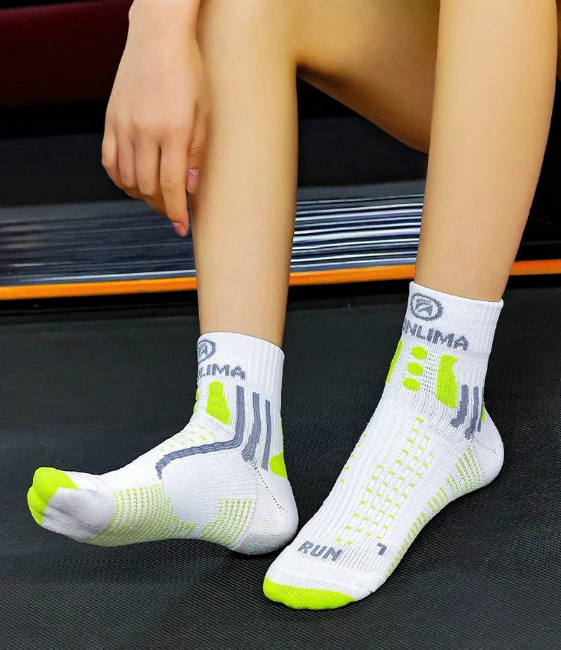 Fitness Sports Socks Men Women Middle Tube Non-Slip Quick-Drying Breathable Running Marathon Basketball Training Socks