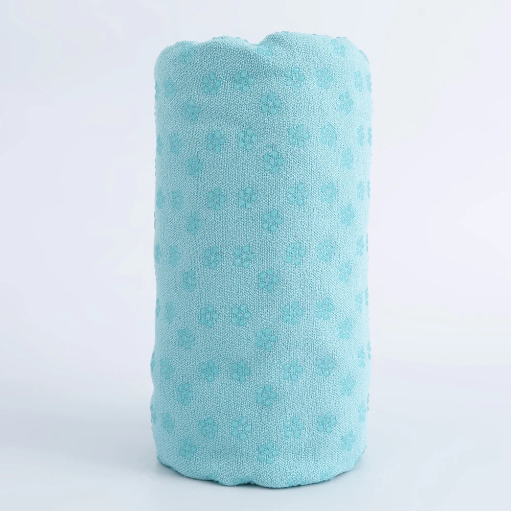 Serviettes de yoga, serviettes pour tapis de yoga chaud et épicé. Dotées de points d'adhérence pour absorber la transpiration et éviter de glisser, elles conviennent au yoga chaud et épicé.