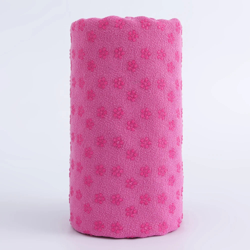 Serviettes de yoga, serviettes pour tapis de yoga chaud et épicé. Dotées de points d'adhérence pour absorber la transpiration et éviter de glisser, elles conviennent au yoga chaud et épicé.