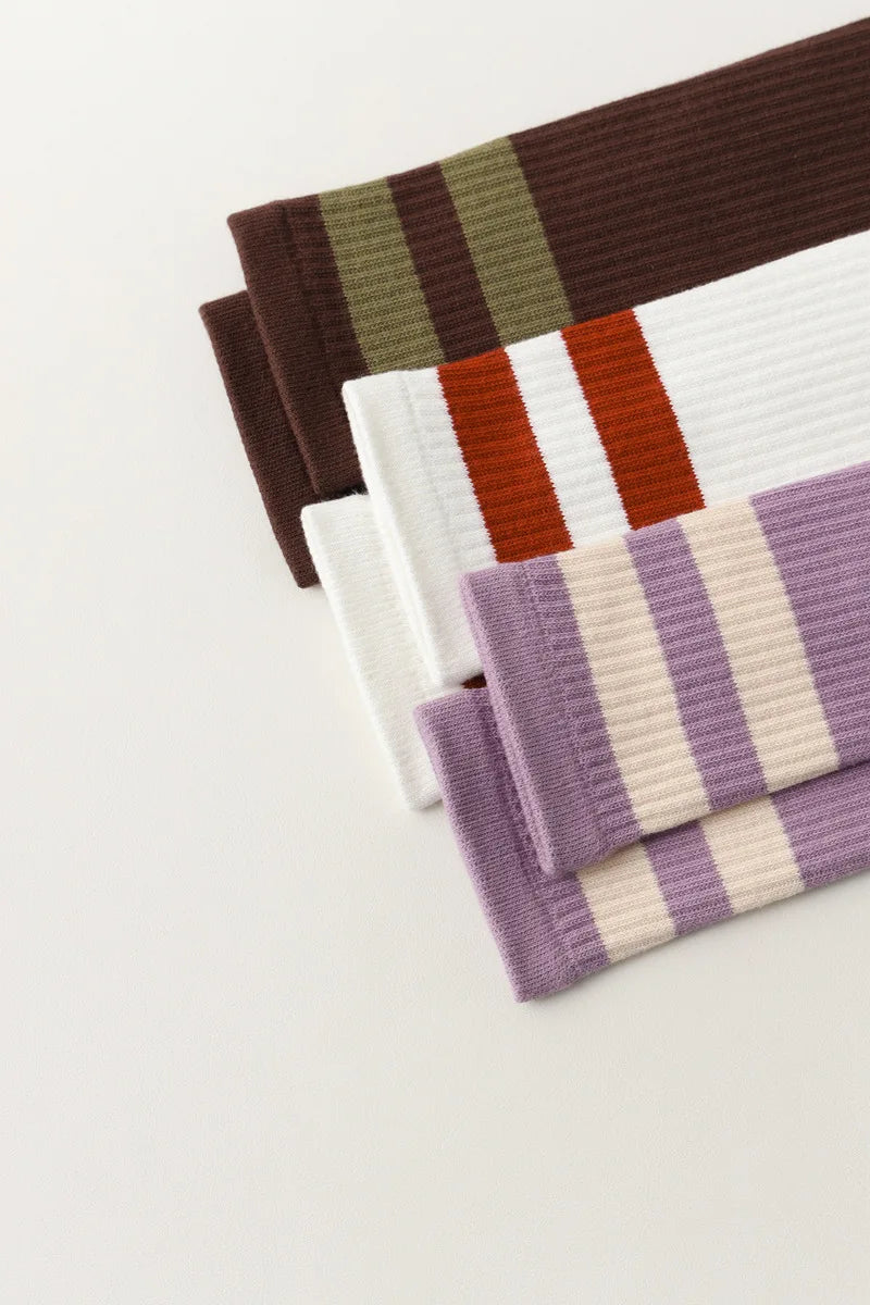 Chaussettes de yoga pour femmes, chaussettes de Pilates professionnelles à cinq doigts en silicone antidérapant pour entraînement en intérieur, gym, fitness, danse et sport.